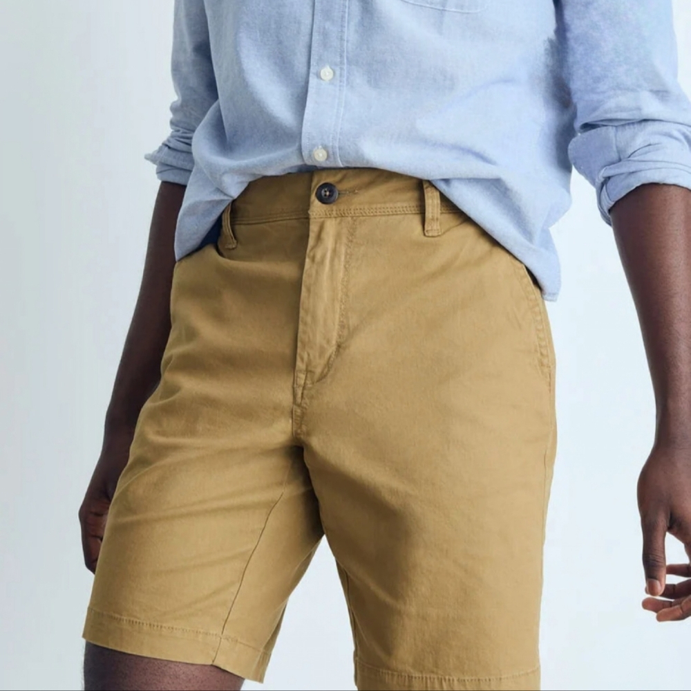 Mens Khaki Shorts - Aeropostale.  Size 34. Color Golden Tan. Stretch Fabric. NEW